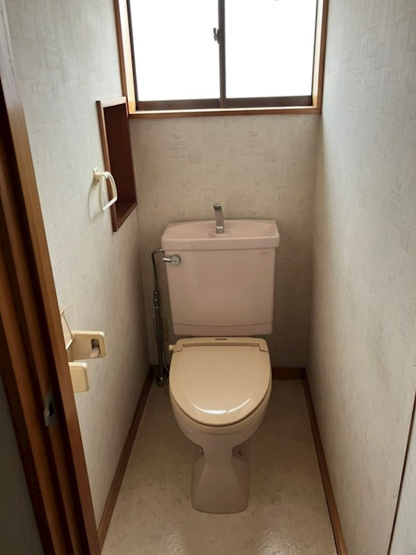 【トイレ】 | 加倉山田貸家 | 落ち着いた色調のトイレです