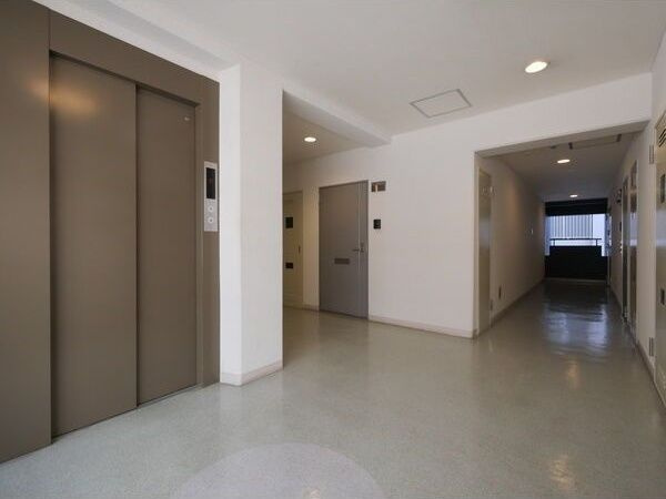 ハイツ新和の居間・リビング