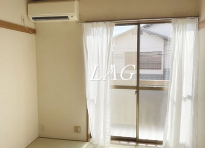 【居間・リビング】 | 花咲コートヴィレッジ | 洋室のお部屋です。