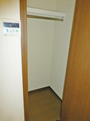 【収納】 | S-FLAT Suginami | クローゼット完備。