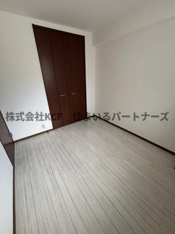組坂ビルNo8の洋室