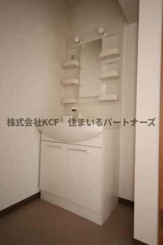 久留米市東合川新町の賃貸マンションの洗面所|広い洗面スペース