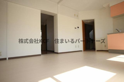 【居間・リビング】 | コンチェルト東合川Ⅰ | 居間です