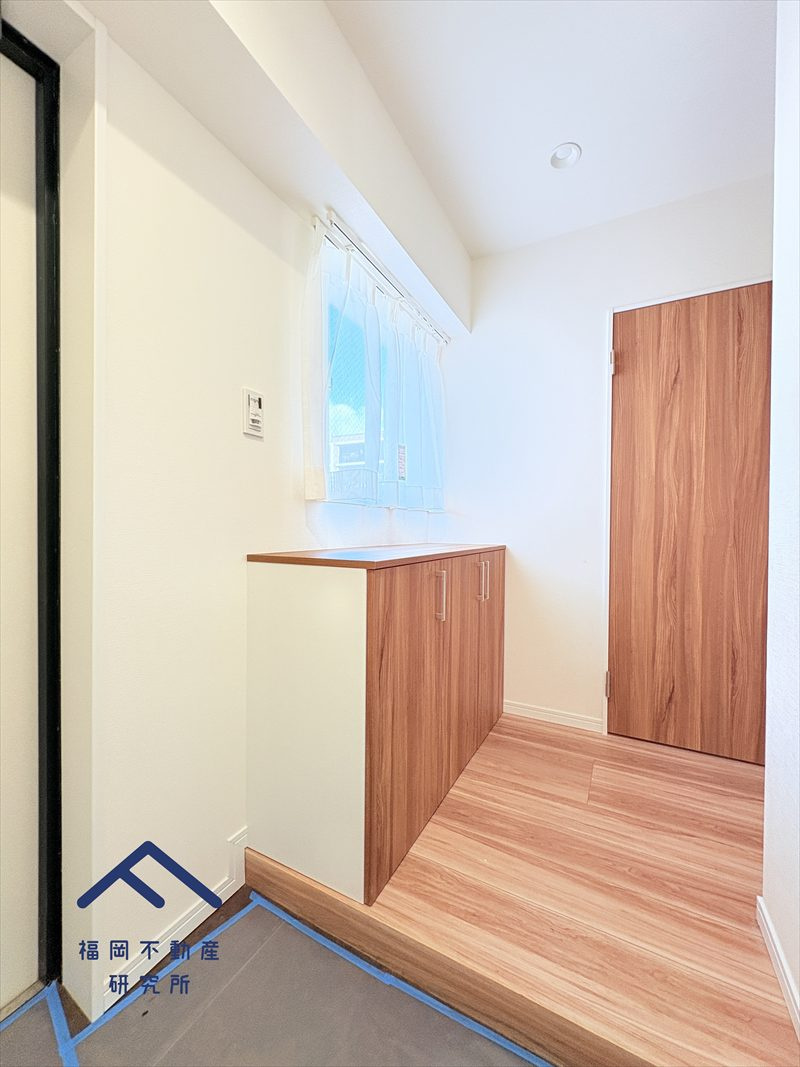 ダイナコート吉塚の玄関