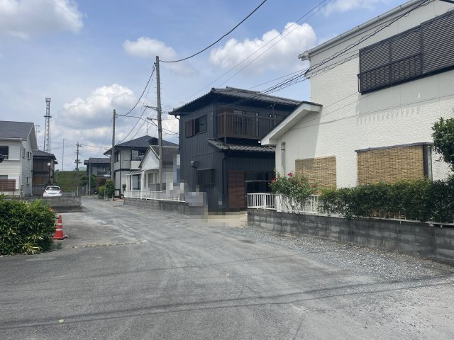 【前面道路含む現地写真】 | 熊谷市柿沼1期　中古戸建　