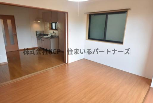 第5サンシャインビルの居間・リビング|ゆったり過ごせる居間です