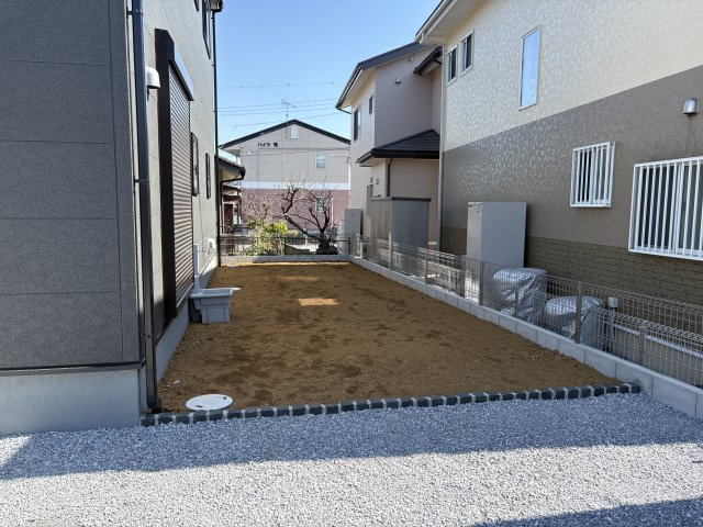 【庭】 | 寄居町桜沢　LiveleGarden.s   新築戸建　全3棟　3号棟