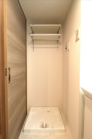 グラナーデ東新町