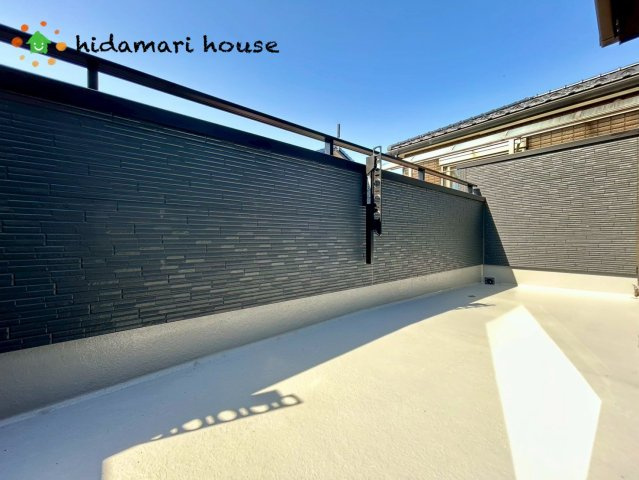 見沼区大和田町18期　新築戸建　グラファーレ02のバルコニー