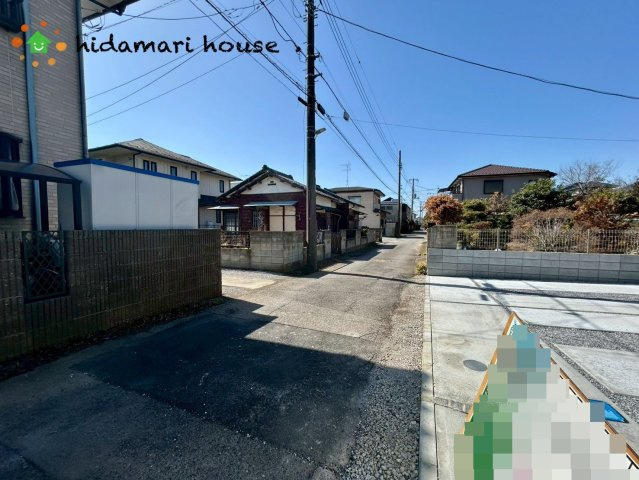 見沼区大和田町18期　新築戸建　グラファーレ02の前面道路含む現地写真