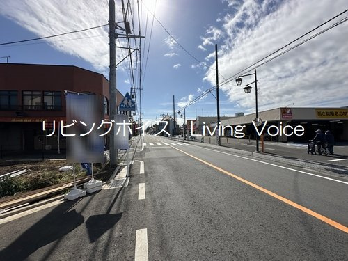 【前面道路含む現地写真】 | 【仲介手数料０円】相模原市緑区二本松4丁目　中古一戸建て　1号棟　 | 相模原市緑区二本松4丁目　全20棟