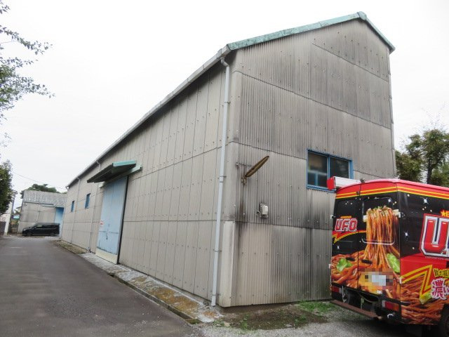 三郷市天神１丁目の倉庫の外観