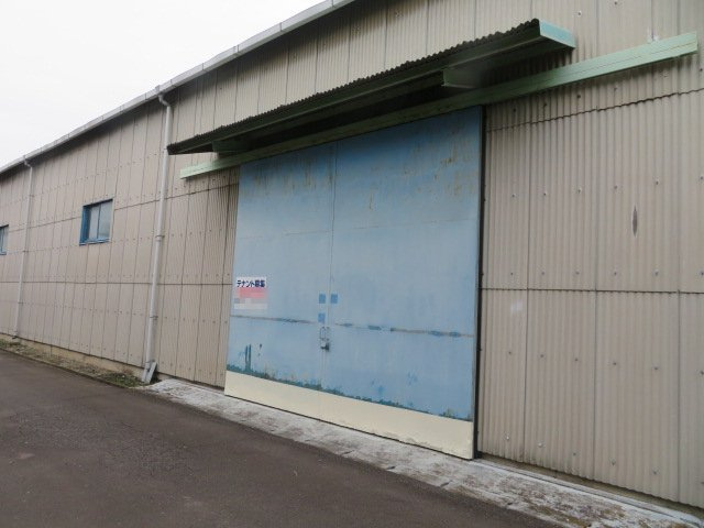 三郷市天神１丁目の倉庫