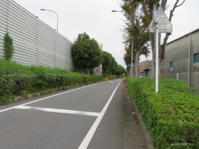 三郷市天神１丁目の倉庫