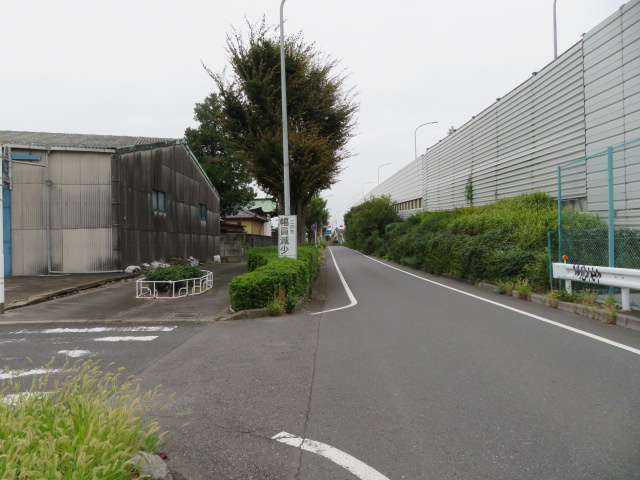 三郷市天神１丁目の倉庫