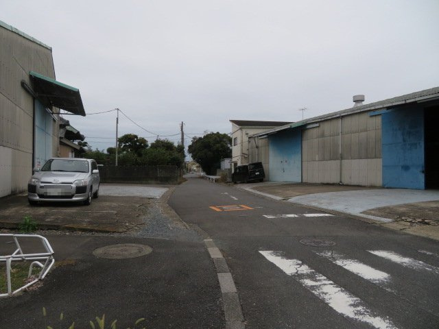 三郷市天神１丁目の倉庫