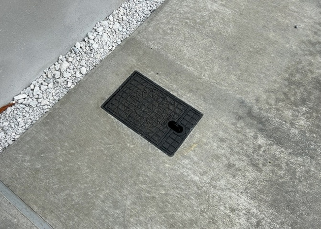【設備】 | 敷地内には、散水栓や立水栓があります。水道水を直接利用できるため、水を運ぶ手間を省くことが出来ます。大量の水を必要とする洗車作業や清掃などに役立ちます。その他設備とあわせて、現地でご確認ください。