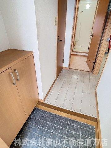 ミュルアコートの玄関