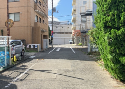 【展望】 | パレ・ドール八王子Ⅲ | 眺望の良さを楽しめるダイニングキッチンで家族団らんの時間を過ごしてはいかがでしょうか。バルコニーから見える景色を家族で眺める時間は、時間が経つのを忘れてしまいそうですね。是非、現地を見に行きましょう！