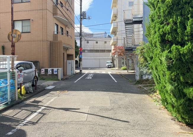 【展望】 | パレ・ドール八王子Ⅲ | 眺望の良さを楽しめるダイニングキッチンで家族団らんの時間を過ごしてはいかがでしょうか。バルコニーから見える景色を家族で眺める時間は、時間が経つのを忘れてしまいそうですね。是非、現地を見に行きましょう！