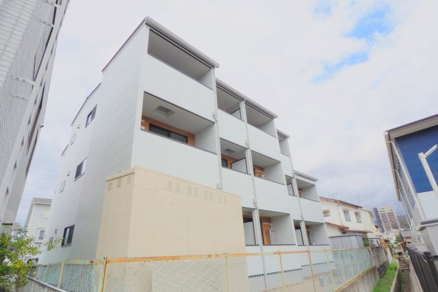 PLEIN　SOLEIL　西原1丁目の外観