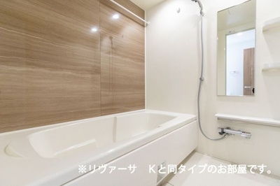 【浴室】 | コリーナアルモE