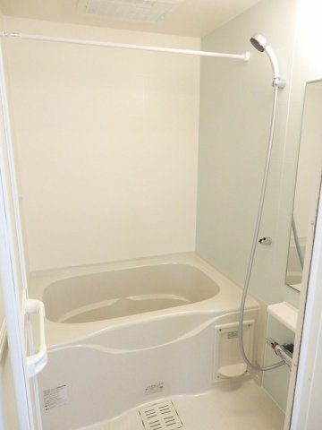 リバー　サイド　ストーリーＢの浴室|日々の疲れを癒すお風呂付です