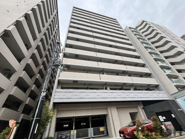 吹田市江坂町１丁目の賃貸マンションの外観