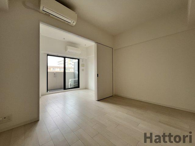 吹田市江坂町１丁目の賃貸マンションの居間・リビング