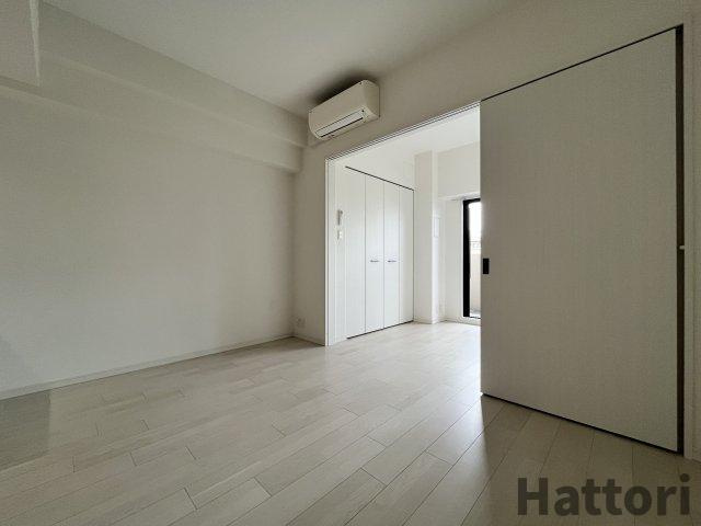 吹田市江坂町１丁目の賃貸マンションの居間・リビング