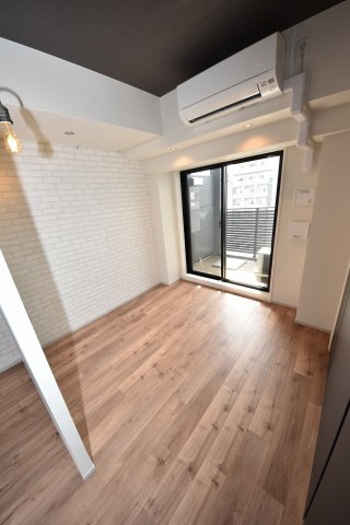 コンフォリア北堀江一丁目の寝室|お部屋の感じは各階違うので現地を確認してください