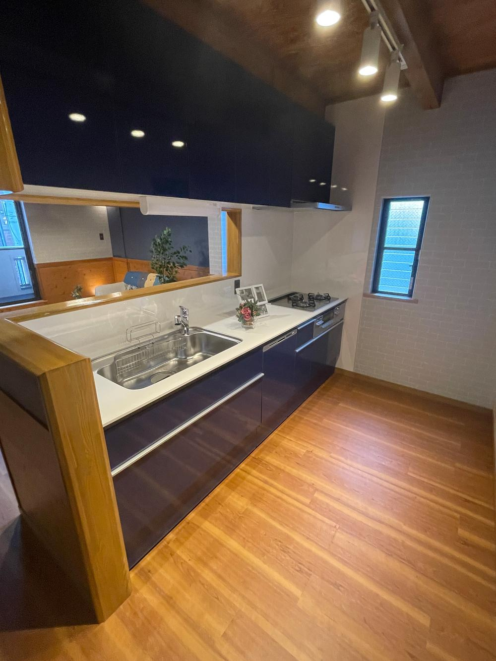 吹田市朝日町　中古戸建