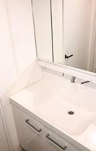 【独立洗面台】 | 秀和亀戸天神橋レジデンス | 独立洗面台で身支度をすべて済ませてしまいましょう