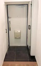 【玄関】 | 秀和亀戸天神橋レジデンス | 明るい玄関です