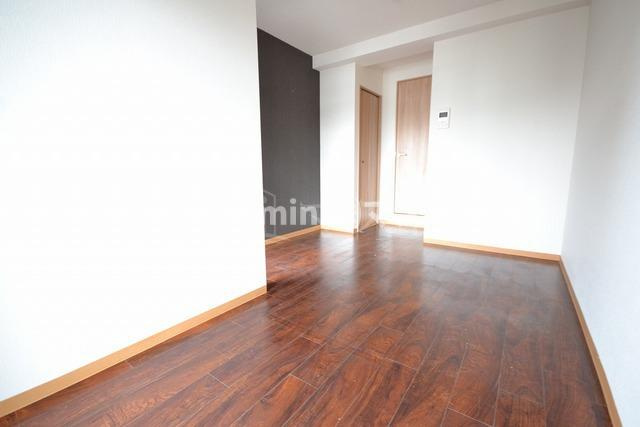 ティアラコート　ウエストの内装