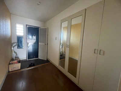 【玄関】 | ホワイトキャッスル第２下到津A棟（A-23）