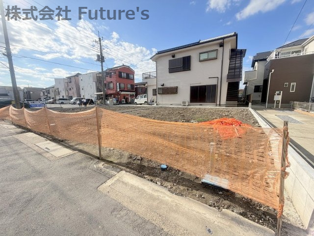 三郷市戸ケ崎1丁目　建築条件無し売地　全1棟の外観|開放的な角地です