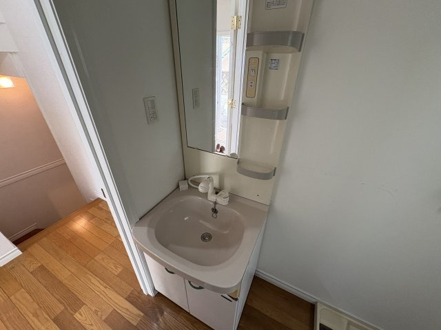 和歌山市加太・中古戸建・54715の洗面所