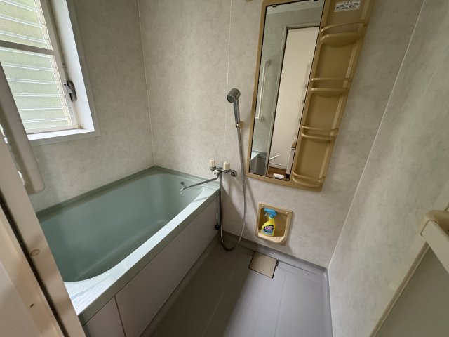 和歌山市加太・中古戸建・54715の浴室