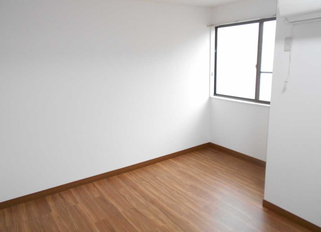 FHハウス　礼金０　ロフト　駐輪場の居間・リビング