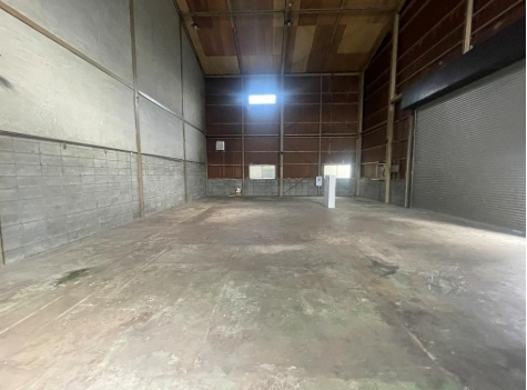 東大阪市菱江２丁目倉の内装