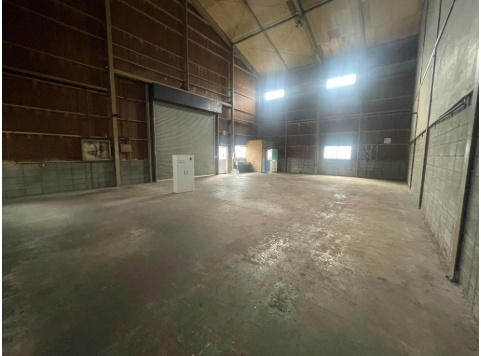 東大阪市菱江２丁目倉の内装