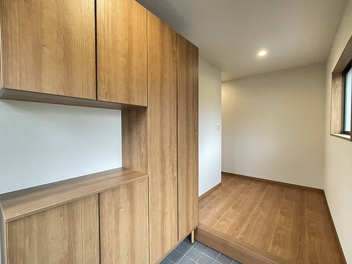 神戸市西区美賀多台5丁目戸建の玄関