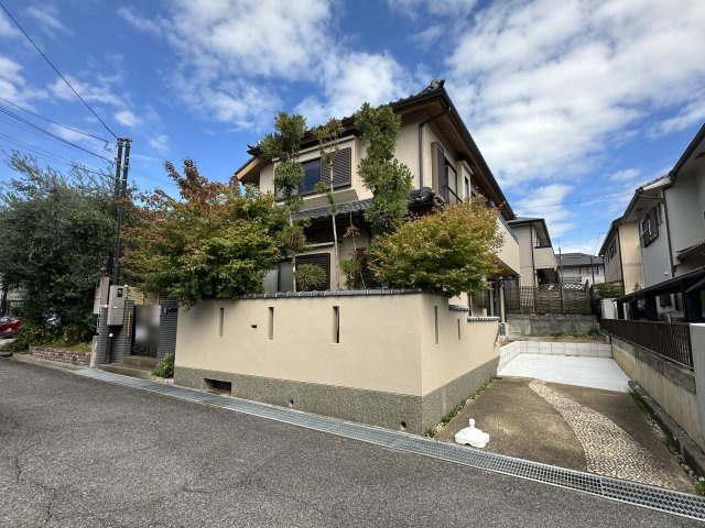 神戸市西区美賀多台5丁目戸建の外観