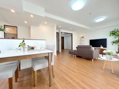 【居間・リビング】 | ファミール寝屋川　パークサイド | ３SLDK。