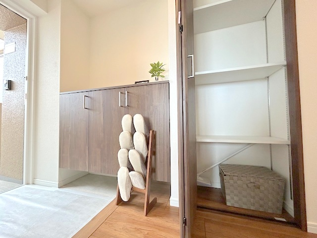 【玄関】 | ファミール寝屋川　パークサイド