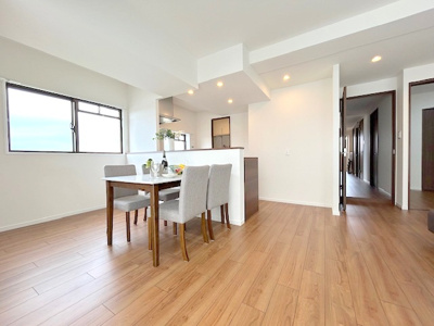 【居間・リビング】 | ファミール寝屋川　パークサイド