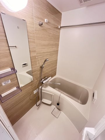 大阪市城東区成育１丁目の賃貸マンションの浴室