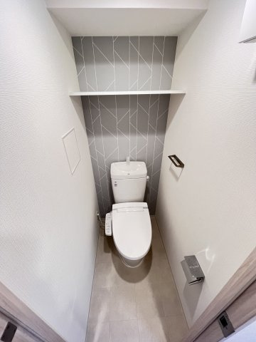 大阪市城東区成育１丁目の賃貸マンションのトイレ