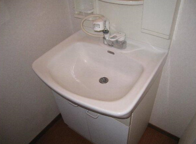TSコートの洗面所|ゆったりとスペースのある洗面所
